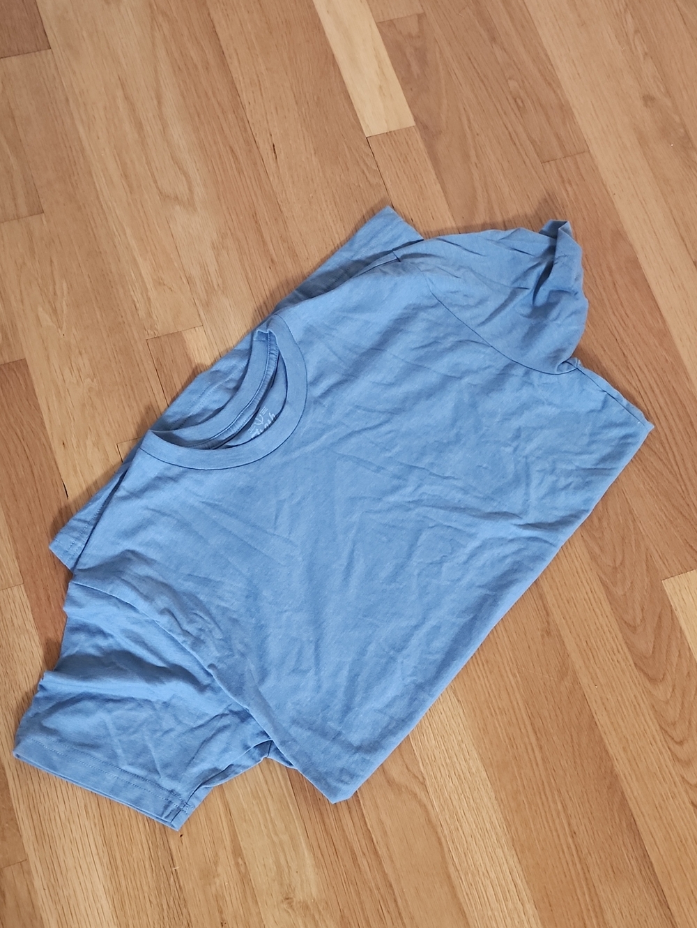 Men's Classic Crew Neck Short-Sleeve Tee in Light Blue